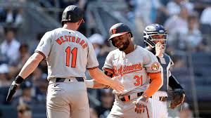 Orioles rout Yankees for 22nd straight win or tie in AL East series