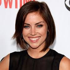 Ask a Hairstylist: The Best Medium-Length Haircuts for Fine, Straight Hair