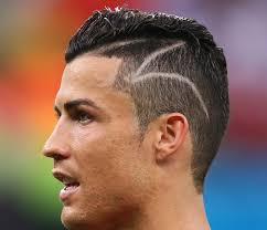 Il nostro obiettivo è quello di ispirarvi e di aiutarvi a trovare il vostro taglio di capelli migliore. Tagli Rasati Di Cristiano Ronaldo Un Look Da Campione