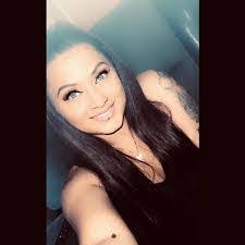 Nichole Peeples's Instagram, Twitter & Facebook