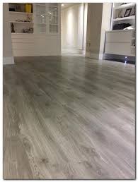 Choose Simple Laminate Flooring In Kitchen And 50 Ideas The Urban Interior Flooring Laminate Flooring Grey Laminate Flooring