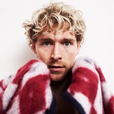 Christopher Music's Instagram, Twitter & Facebook