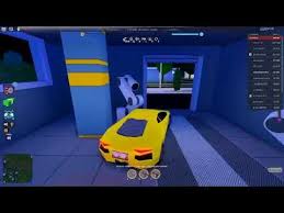 La lista de códigos caducados de jailbreak que te dejamos aquí no sirve para nada, pero nos indica que constantemente aparecen nuevas. Como Robar El Avion Jailbreak Roblox Jkotue Roblox Aviones Robar