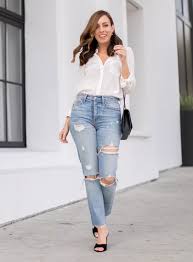 Have you fetched a new job? Sydne Style Shows Classic Casual Outfit Ideas In Ripped Jeans Sydne Style