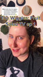 Reply to @got_dang_hotdog #thewiggles #fruitsaladtv #kellyhamilton  #officerbeaples #featherbear #bokthehandpuppet