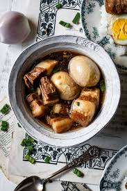 Vietnamese Braised Pork Belly With Eggs Thit Kho Cooking Therapy In 2020 Braised Pork Belly Braised Pork Pork Belly