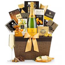 Find photos of nice gift. The 14 Best Places To Buy Gift Baskets Of 2021