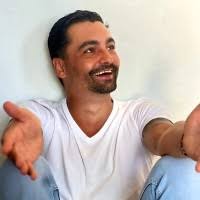 Aujourd'hui nous avons eu l'honneur de recevoir MONSIEUR Vincent Moscato à  notre agence de Rungis. C'est toujours un plaisir de recevoir et discuter  avec un personnage si charismatique...