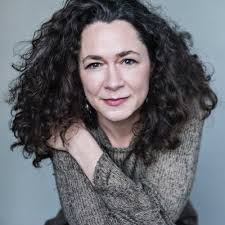 Lucy Ireland (@luce_ireland)