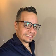 Alex Manuel's Instagram, Twitter & Facebook