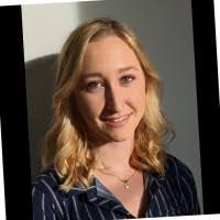 Kirsten Proctor's Instagram, Twitter & Facebook