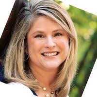 Karen Waring's Instagram, Twitter & Facebook