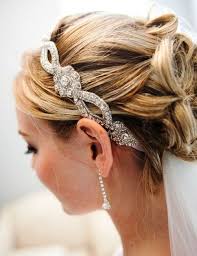 I used to do wedding hair and i have had my fair share of trying to. Updo Wedding Hairstyles With Veil And Headpiece Addicfashion