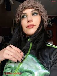 Anne Maupin's Instagram, Twitter & Facebook