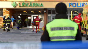 Flights from ostrava to apple valley. Ostrava In Tschechien Schutze Ermordet Menschen In Klinik Warteraum Stern De