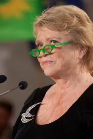 Eva Jolly's Instagram, Twitter & Facebook