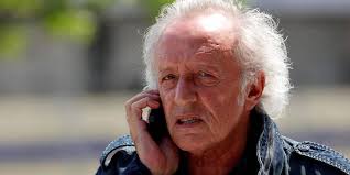 The site owner hides the web page description. Didier Barbelivien Se Paye Le Gouvernement En Alexandrins Le Point
