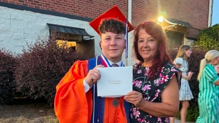 Family seeks answers after Columbia Academy grad ‘drank too much,’ died in  Florida