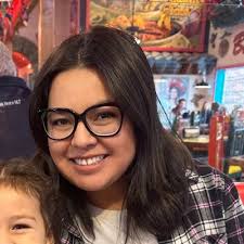 Lupe Barnett's Instagram, Twitter & Facebook