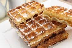La Gaufre De Bruxelles Rectangulaire Aeree Moelleuse Au Cœur Et Croustillante A L Exterieu Recette De Gauffre Recette Gauffre Moelleuse Recette Gaufre Foire