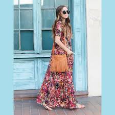 Patron et instructions de couture gratuits : 10 Patrons De Couture Gratuits Pour Coudre Une Robe Longue Patron Robe Longue Coudre Robe Diy Robe Longue