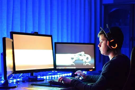 10 Tips To Help Improve Your Online Gaming Experience — University XP