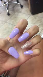 Acrylic Nails Purple Gel Konische Lila Nails Quadratische Short Acrylic Nails In 2020 Purple Acrylic Nails Long Square Acrylic Nails Short Square Acrylic Nails Yellow acrylic nails short style is so amazing and i can say it is one of the best acrylic nail colors especially for summer days because this is the color of sunshine and happiness, so we collected beautiful images for the yellow nail color between matte and glossy!