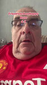 Exploring Half and Half Scarves: A Manchester United Fan's Choice