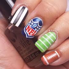 Pin Oleh Polished Nail Bar Di Packers And All Nfl Team Nails Desain Kuku Manikur Kuku Cantik