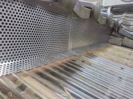 アライグマ駆除なら害獣BUZZ - 協会加盟店&長期保証で安心の専門業者