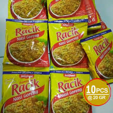 Untuk resep kedua, saya memakai. Indofood Bumbu Racik Nasi Goreng 1 Renceng 10 Sachet Shopee Indonesia