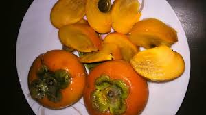 Walaupun asalnya dari asia tenggara, namun ia kini ditanam selain berkhasiat, pisang juga mudah diamalkan untuk dijadikan snek harian. Namakucella Buah Pisang Kaki