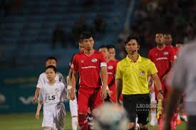 Mất mát này khiến huấn luyện viên trương việt hoàng phải có những tính toán hợp lý khi so tài hà nội fc. Viettel Vs Ha Ná»™i Fc Bui Tiáº¿n DÅ©ng Thi Ä'áº¥u LÄƒn Xáº£ Vo Hiá»‡u Hoa Rimario Tin Tá»©c Má»›i Nháº¥t 24h Ä'á»c Bao Lao Ä'á»™ng Online Laodong Vn