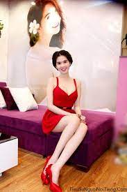 Ngọc trinh sinh ra trong một gia đình nghèo. Tiá»ƒu Sá»­ Ngá»c Trinh Ly Lá»‹ch NgÆ°á»i Máº«u Ngá»c Trinh Ä'áº§y Ä'á»§ Nháº¥t