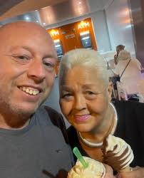 Curvy brides boutique return anticipated