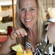 Jennifer Halter's Instagram, Twitter & Facebook