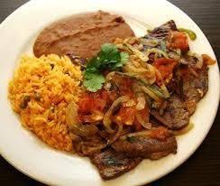 Bistec Ranchero En Salsa Roja Bistek En Salsa Roja Pato Y Arroz Amarillo Para Acompanar Receta Comida Mexicana Bistec A La Mexicana Recetas Mexicanas
