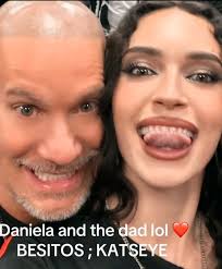 daniela's dad with daniela, sophia, lara and yoonchae 📸 rapelo7