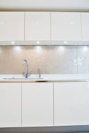 Safe from oven to table to freezer. Premium Silver Glass Kitchen Splashback Modern Kitchen Hertfordshire By Creoglass Design Houzz