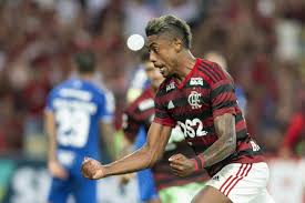 Meu nome é renata e tenho um site sobre o cruzeiro! Flamengo Vence Cruzeiro De Virada Com Dois De Bruno Henrique
