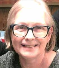 Sara Elmore's Instagram, Twitter & Facebook