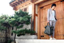 He owns a house in seoul, south korea. Sanggojae ìƒê³ ìž¬ Personal Taste House Korean Dramaland