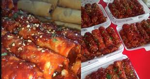 Goreng kulit popia dengan api sederhana sehingga kekuningan. Penjual Ini Kongsi Rahsia Resipi Popia Salut Sambal Ramai Yang Cuba Memang Sedap Keluarga