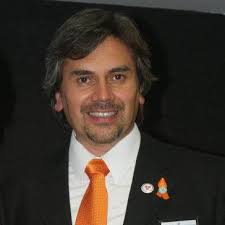 Embajador de Paz Lic. Ernesto Ruben Paez