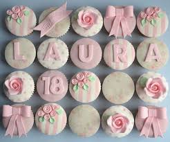 Torte Zum 18 Geburtstag Geburtstagstorten Weiss Rosa Muffins Muffindeko Muffins Dekorieren 18 Geburtstagskuchen Geburtstag Cupcakes Cupcake Ideen Geburtstag