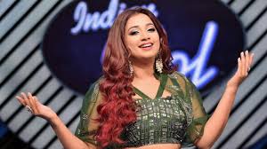 Shreya Ghoshal kicks off filming for Indian Idol Season 16, see first  glimpse