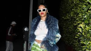 In a few instagram photos, rih. Rihanna Has Short Hair Again Just In Time For Spring Teen Vogue