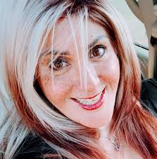 Looking for a photographer to do photos for a 40th birthday. I would need  them done in the next week. My original canceled last minute.