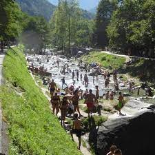 Venite a scoprire le grandissime cascate dell'acquafraggia e i suoi sentieri per fare passeggiate in valchiavenna. Acquafraggia Cascate A Pagamento Un Ticket Per Limitare Gli Accessi Cronaca Piuro