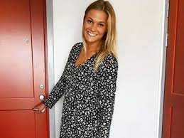 A post shared by fridolina rolfö (@fridolinarolfo) on may 20, 2019 at 4:06am pdt she has shared several posts with him, one of which is their kissing photo and they have found to be traveling different places in vacation time. Fc Bayern Munchen Frauen Fridolina Rolfo Das Ist Bayerns Neue Schwedin Fc Bayern
